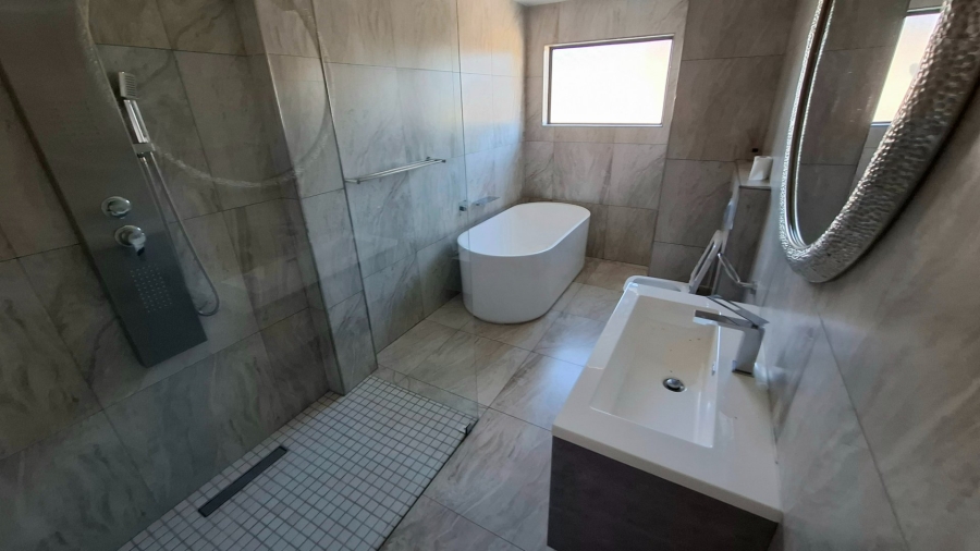 To Let 3 Bedroom Property for Rent in Woodhill Estate Limpopo