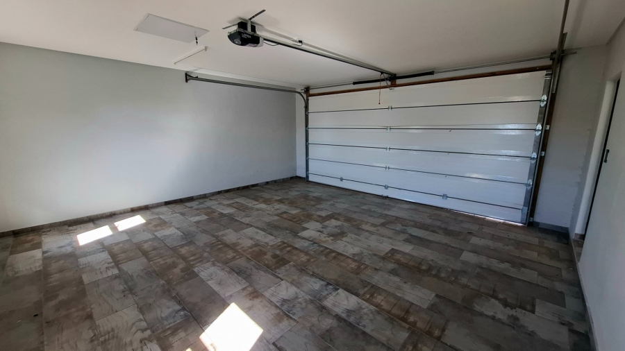 To Let 3 Bedroom Property for Rent in Woodhill Estate Limpopo