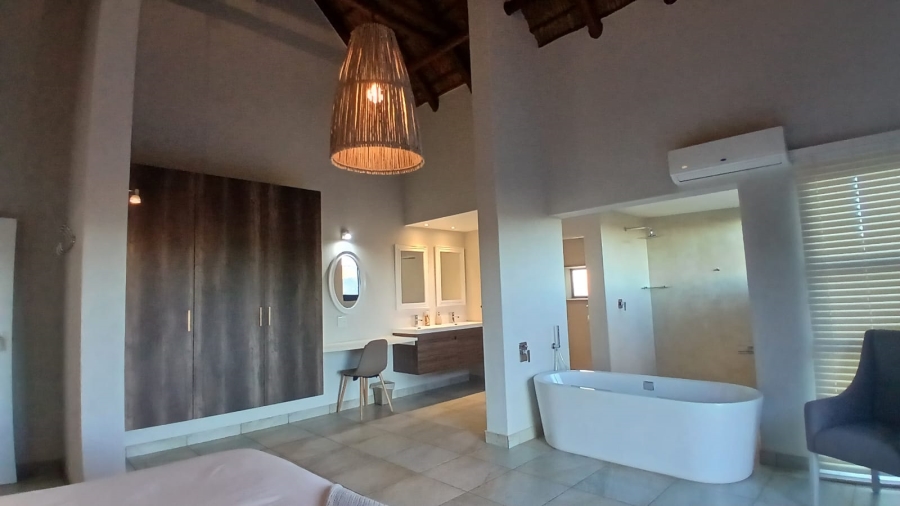 6 Bedroom Property for Sale in Vaalwater Limpopo