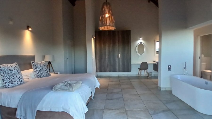 6 Bedroom Property for Sale in Vaalwater Limpopo