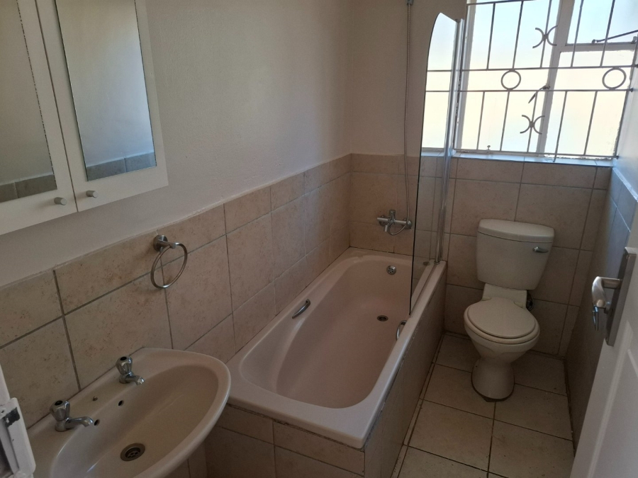 To Let 3 Bedroom Property for Rent in Moregloed Limpopo