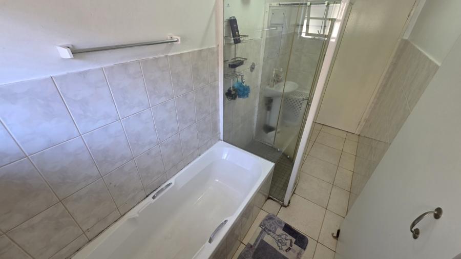 2 Bedroom Property for Sale in Bendor Place Limpopo