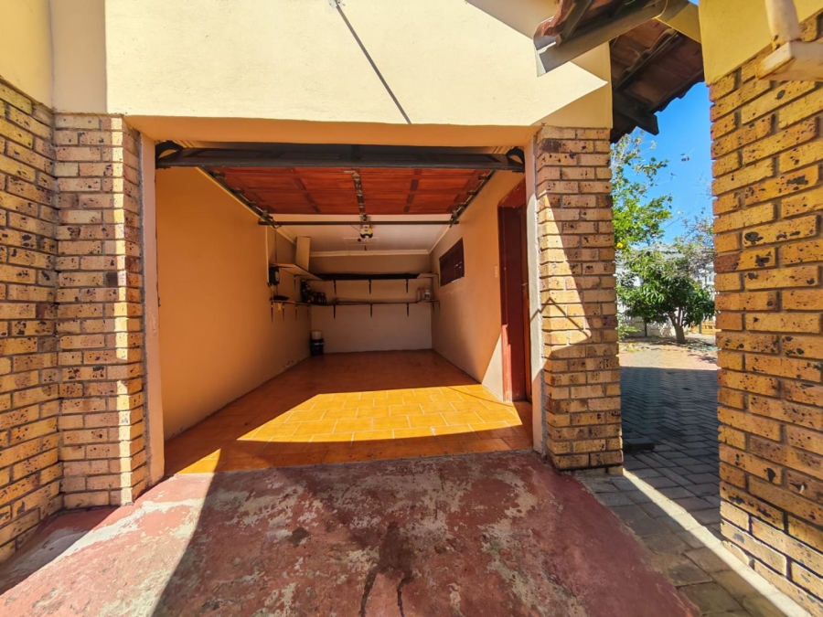 3 Bedroom Property for Sale in Lesedi Park Limpopo