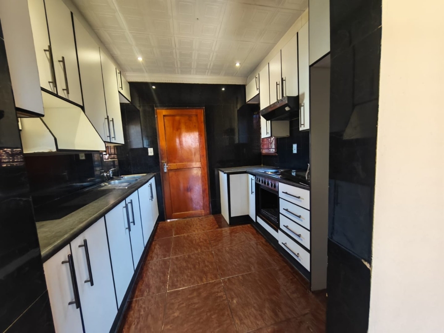 3 Bedroom Property for Sale in Lesedi Park Limpopo
