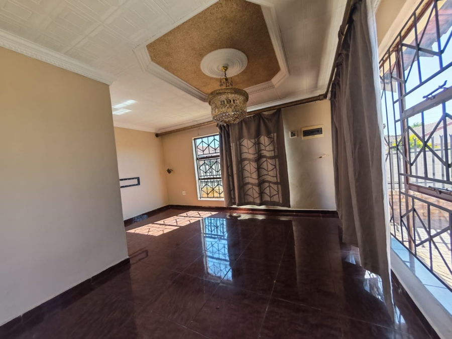 3 Bedroom Property for Sale in Lesedi Park Limpopo