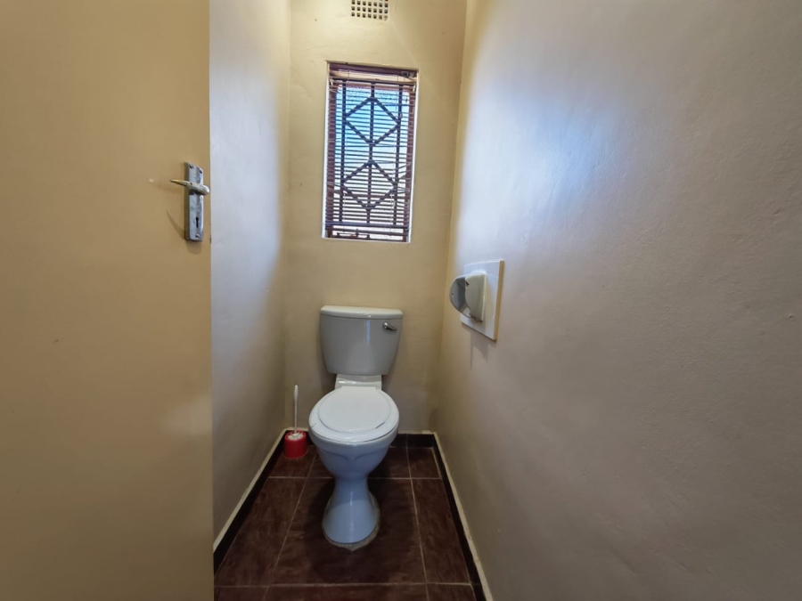 3 Bedroom Property for Sale in Lesedi Park Limpopo