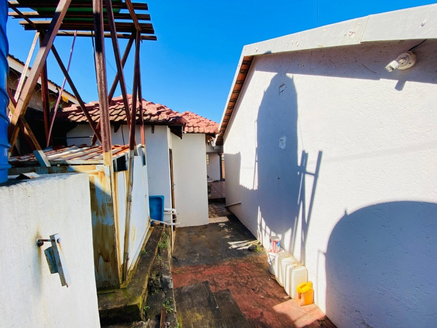 6 Bedroom Property for Sale in Gakgapane Limpopo