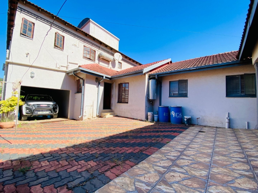 6 Bedroom Property for Sale in Gakgapane Limpopo