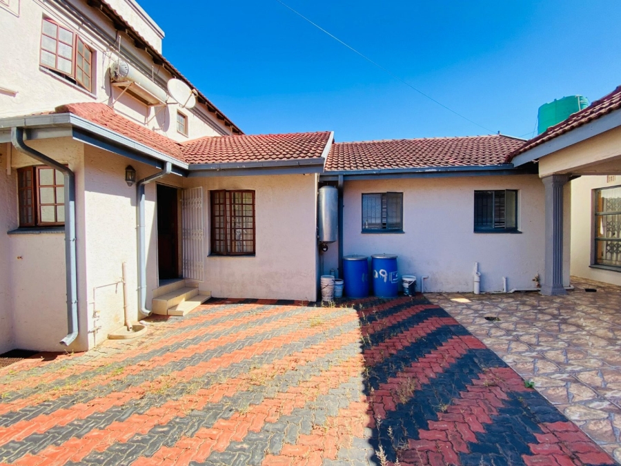 6 Bedroom Property for Sale in Gakgapane Limpopo