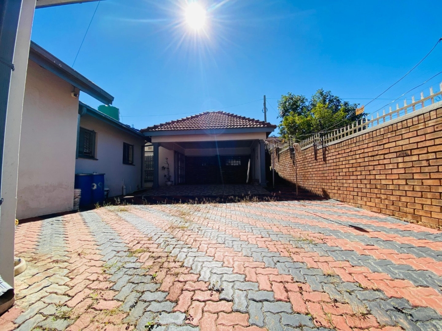 6 Bedroom Property for Sale in Gakgapane Limpopo