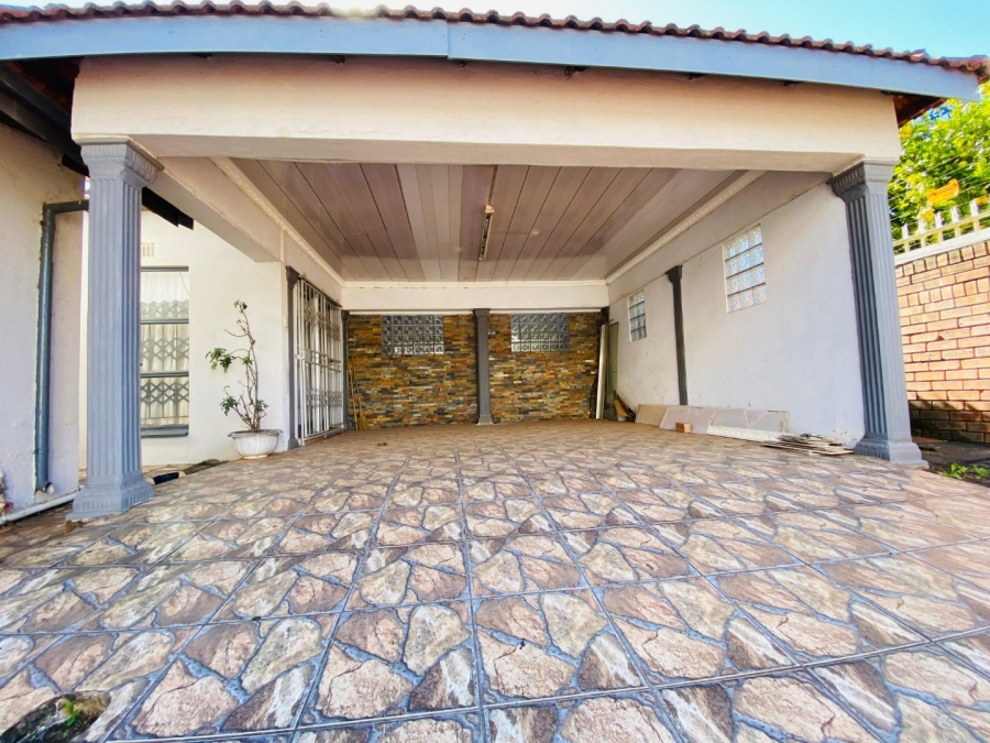 6 Bedroom Property for Sale in Gakgapane Limpopo