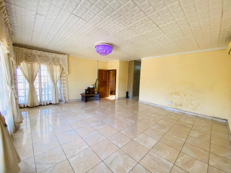 6 Bedroom Property for Sale in Gakgapane Limpopo