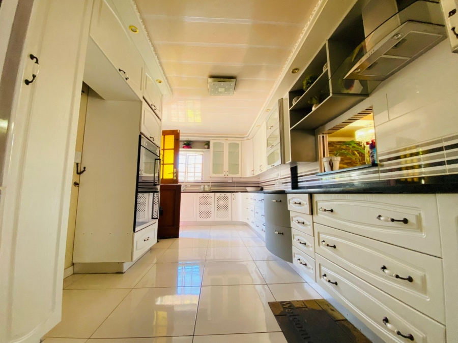 6 Bedroom Property for Sale in Gakgapane Limpopo