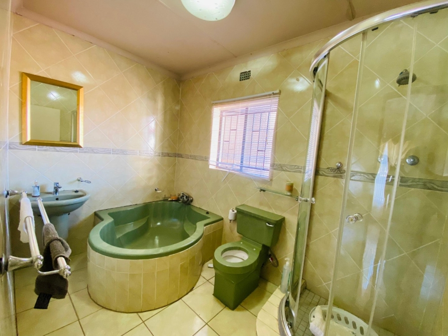 6 Bedroom Property for Sale in Gakgapane Limpopo