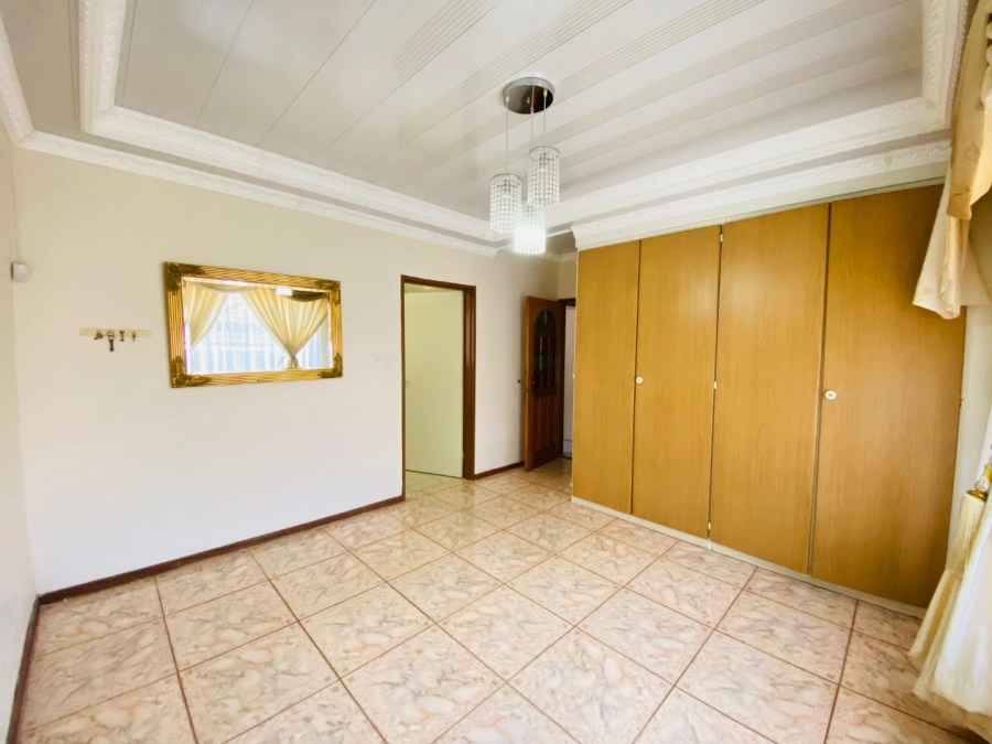 6 Bedroom Property for Sale in Gakgapane Limpopo