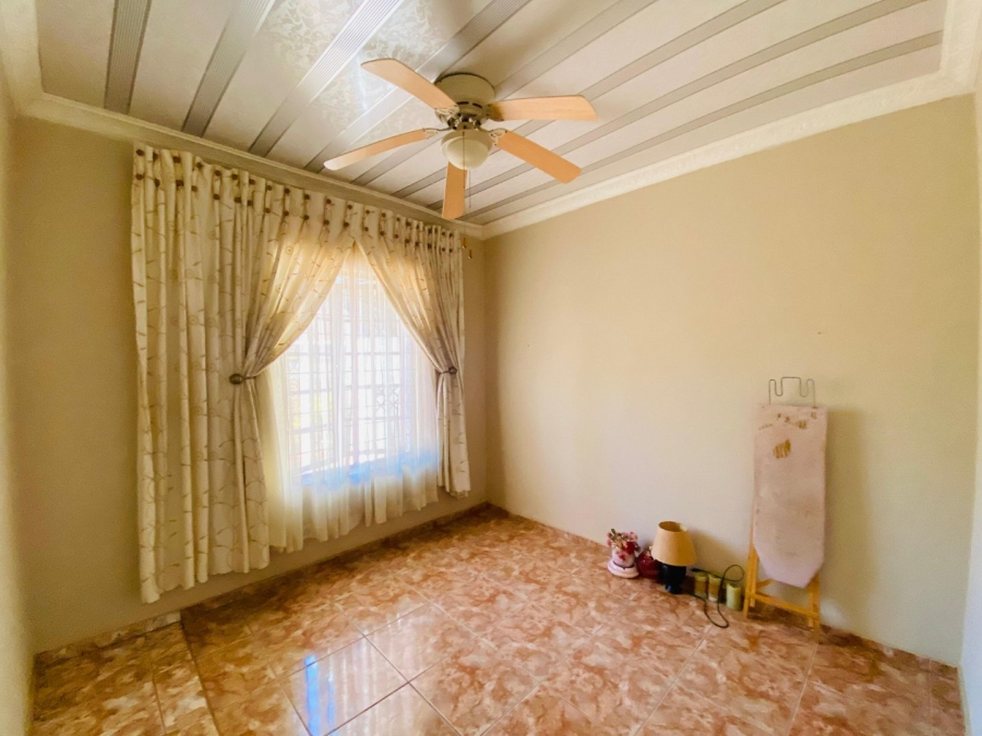 6 Bedroom Property for Sale in Gakgapane Limpopo