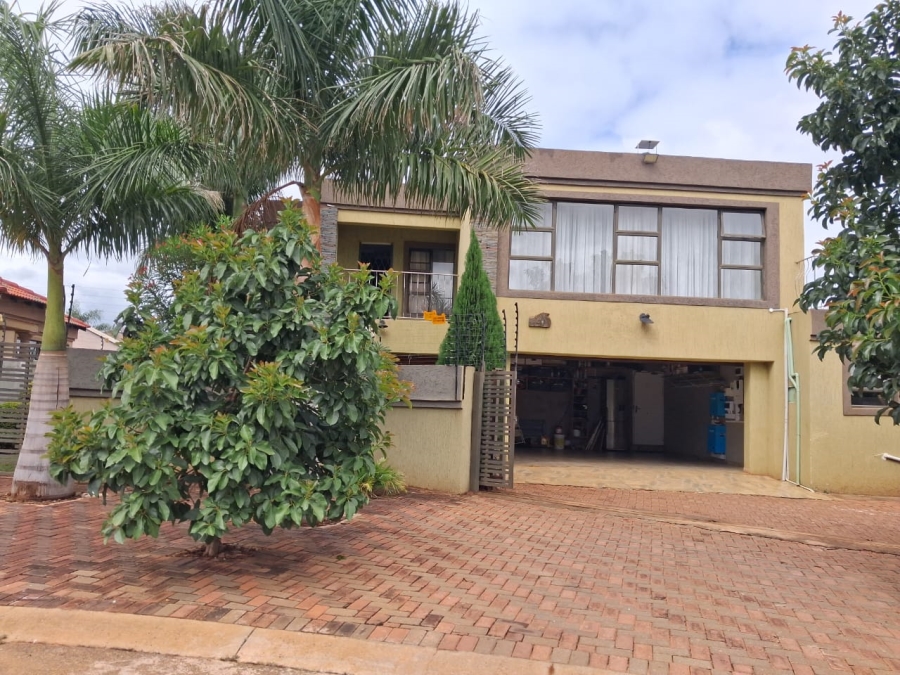 4 Bedroom Property for Sale in Chroompark Limpopo