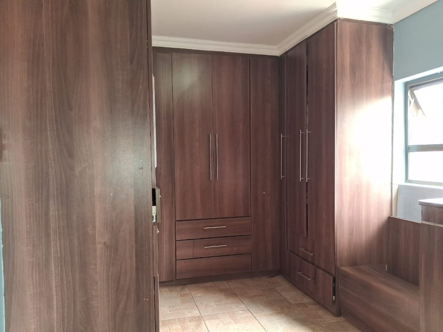 4 Bedroom Property for Sale in Chroompark Limpopo