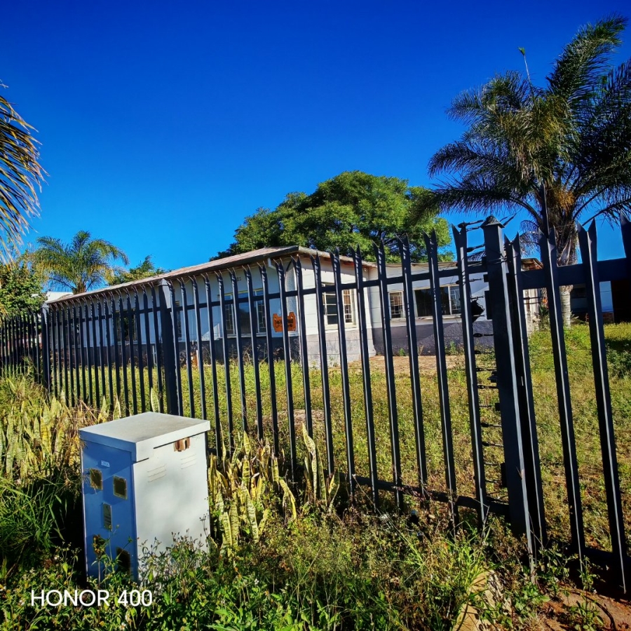 Commercial Property for Sale in Magna Via Industrial Limpopo