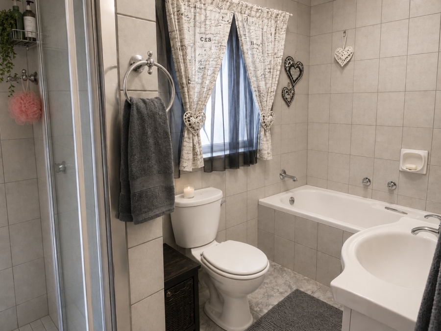 4 Bedroom Property for Sale in Fauna Park Limpopo