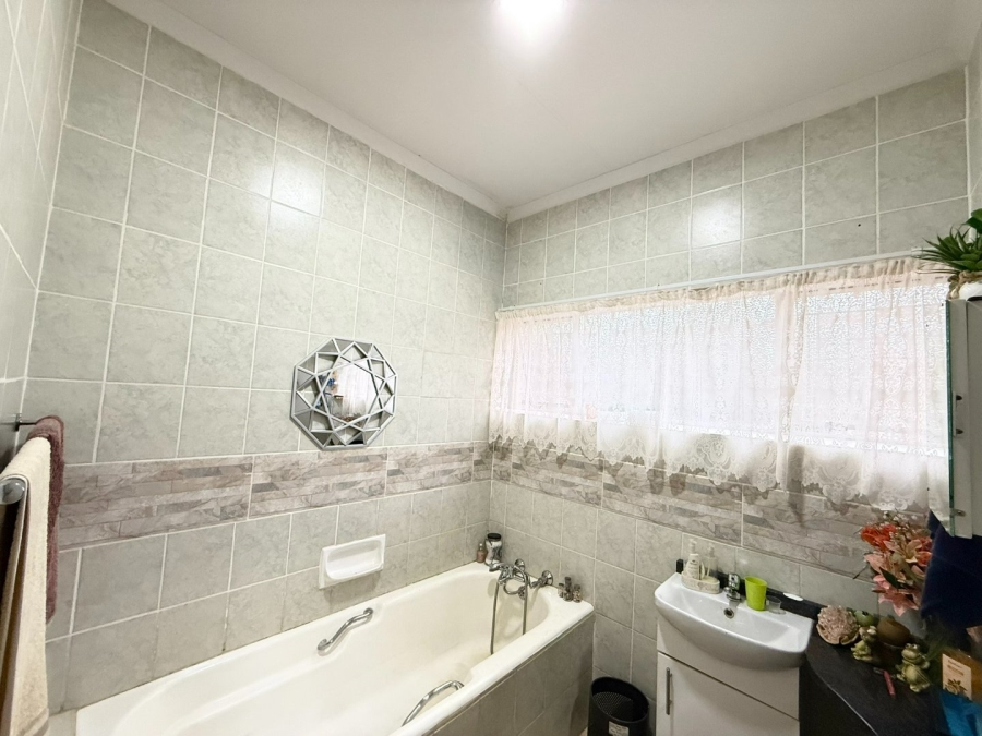 3 Bedroom Property for Sale in Impala Park Limpopo