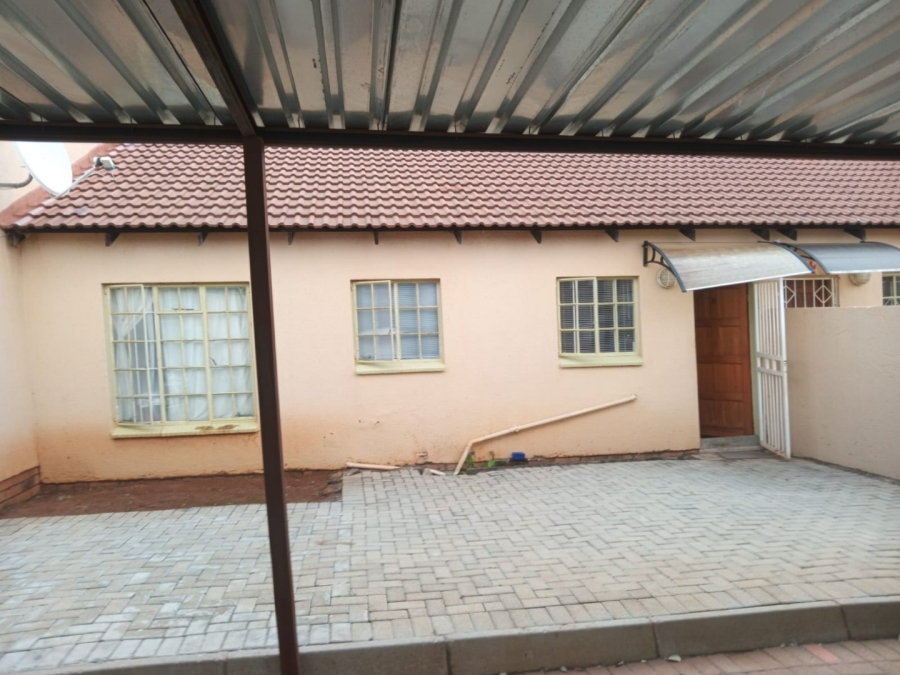 To Let 2 Bedroom Property for Rent in Bendor Limpopo