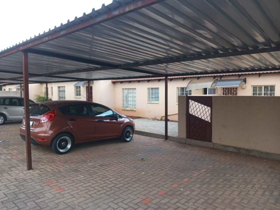 To Let 2 Bedroom Property for Rent in Bendor Limpopo