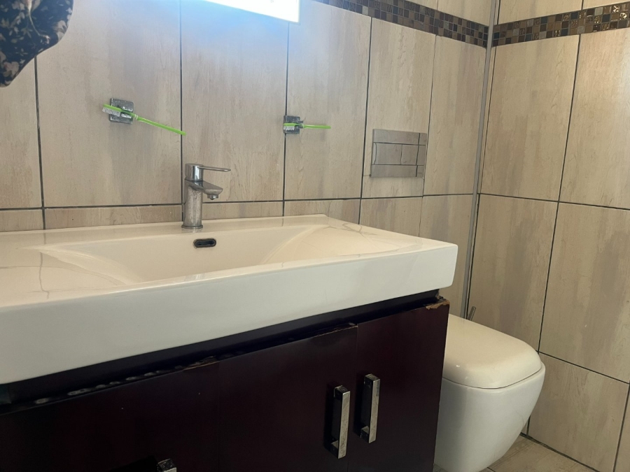 3 Bedroom Property for Sale in Fauna Park Limpopo