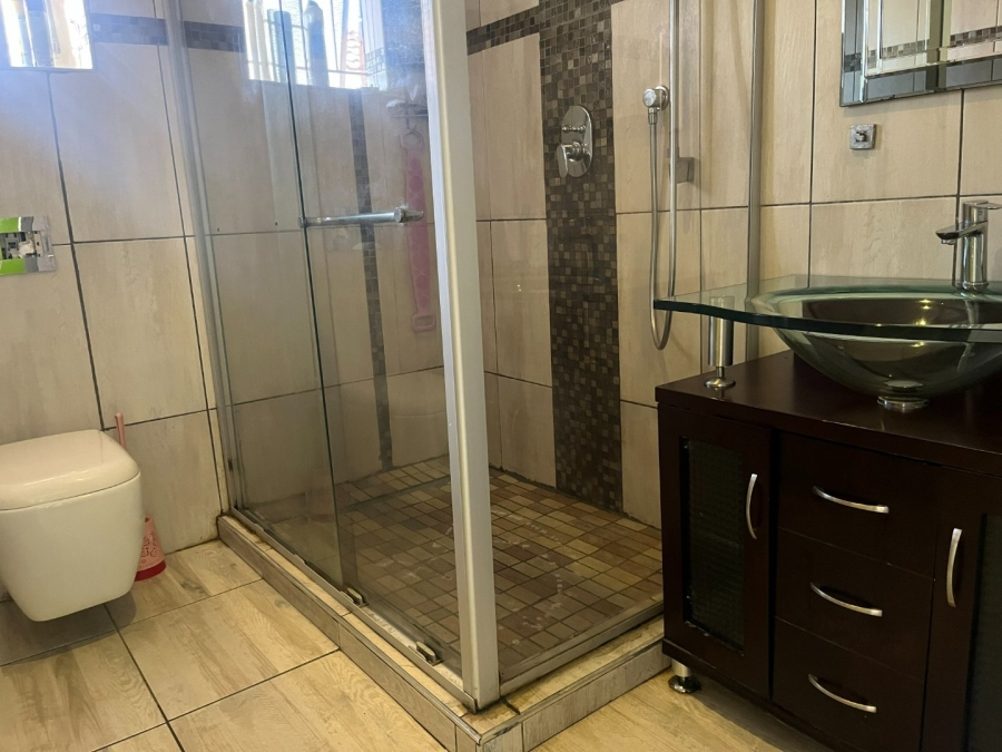 3 Bedroom Property for Sale in Fauna Park Limpopo