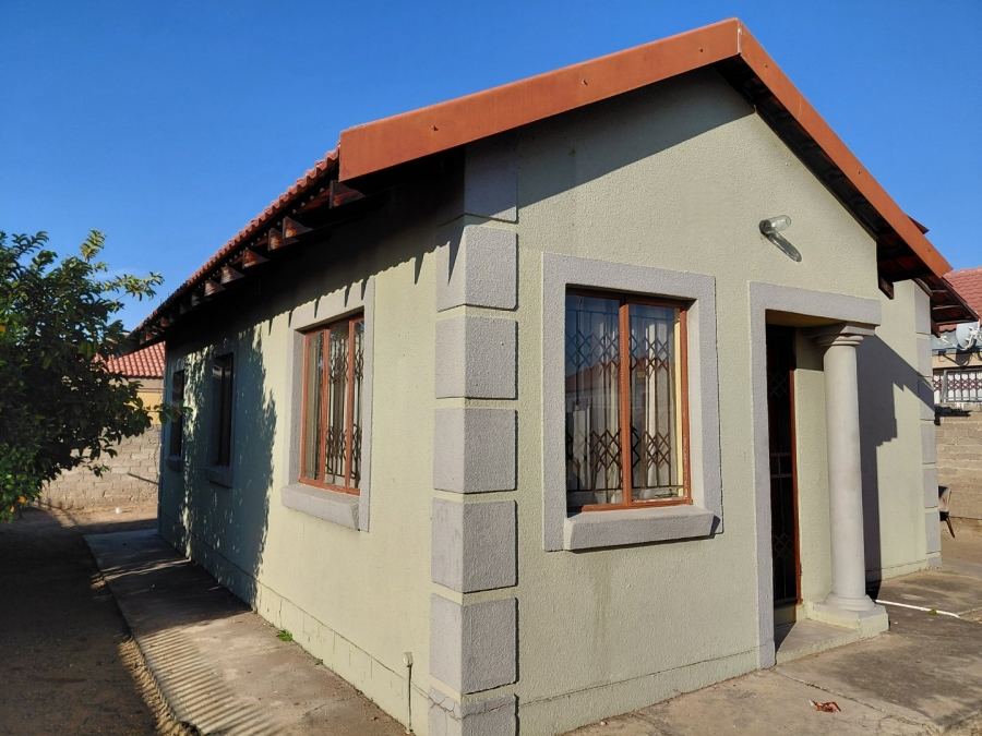 3 Bedroom Property for Sale in Mahlako-A-Phahla Gardens Limpopo