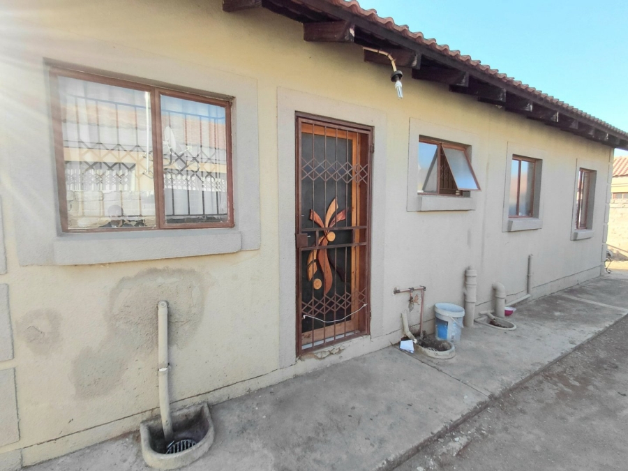 3 Bedroom Property for Sale in Mahlako-A-Phahla Gardens Limpopo