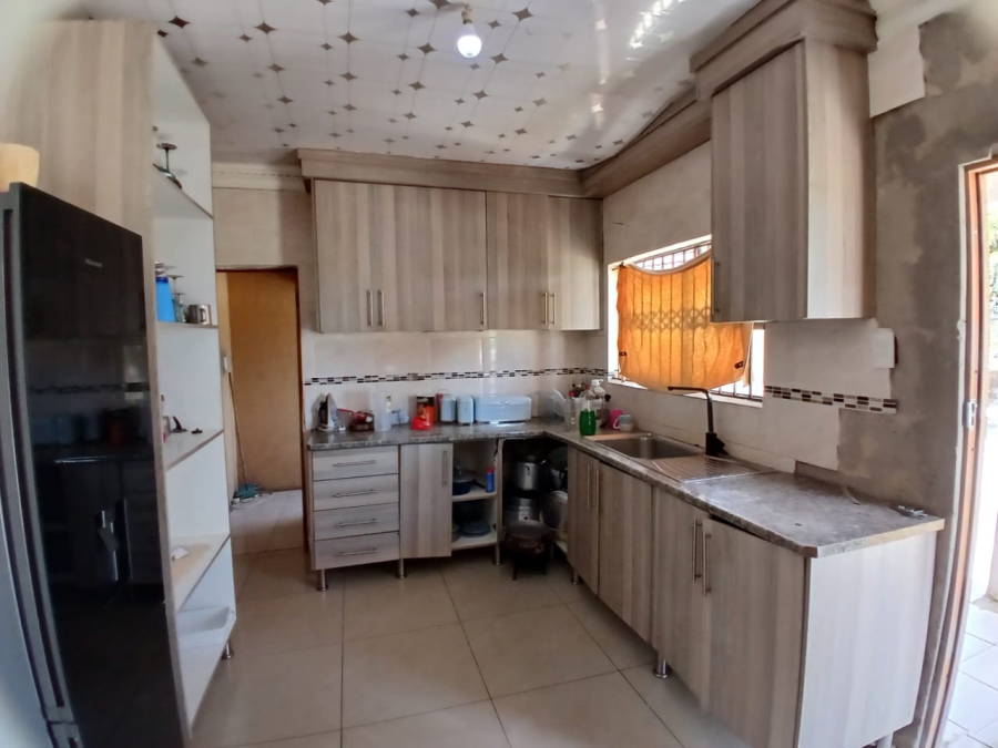 To Let 3 Bedroom Property for Rent in Modjadji Limpopo