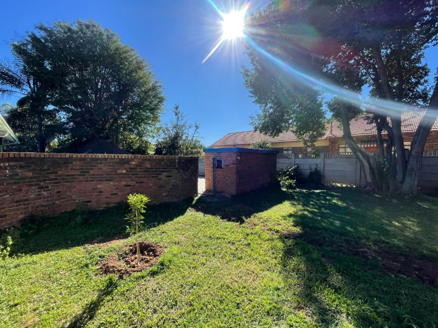To Let 3 Bedroom Property for Rent in Fauna Park Limpopo