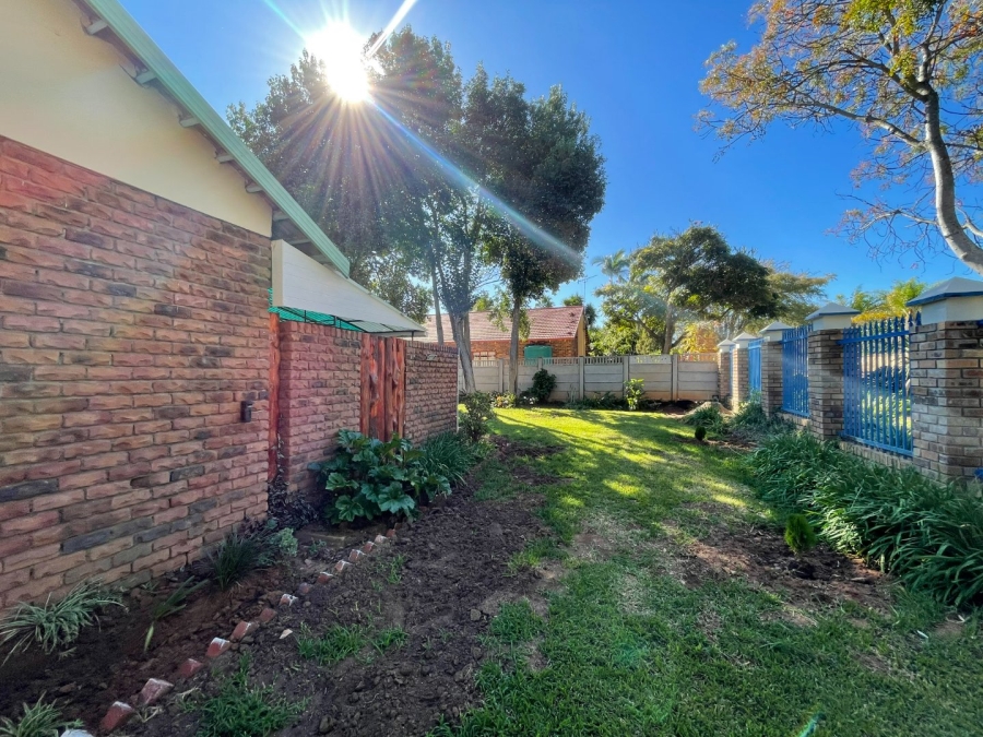 To Let 3 Bedroom Property for Rent in Fauna Park Limpopo