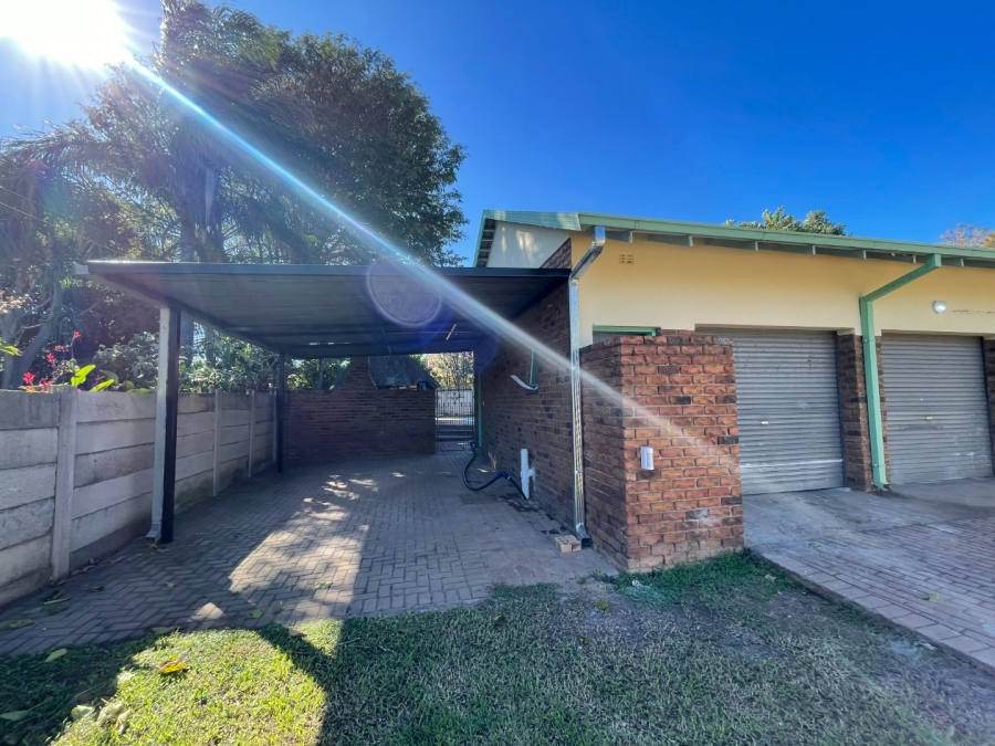 To Let 3 Bedroom Property for Rent in Fauna Park Limpopo