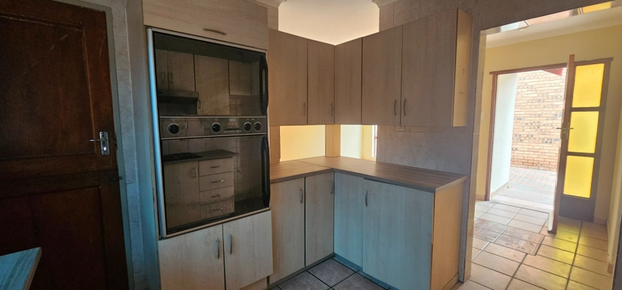 To Let 3 Bedroom Property for Rent in Bendor Limpopo