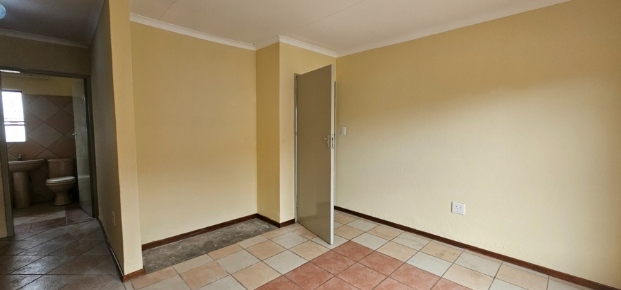 To Let 3 Bedroom Property for Rent in Bendor Limpopo