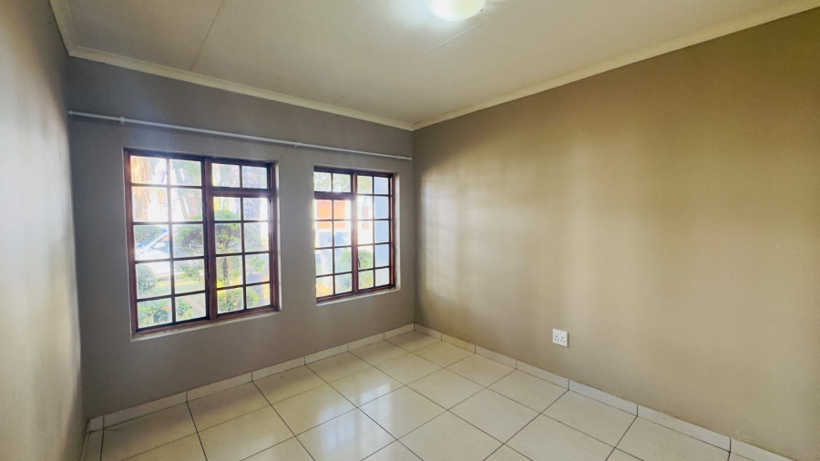 To Let 3 Bedroom Property for Rent in Bendor Limpopo