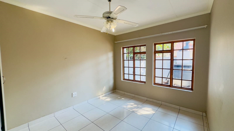 To Let 3 Bedroom Property for Rent in Bendor Limpopo