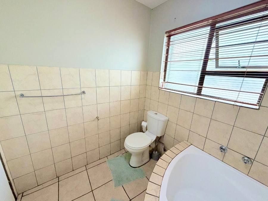 2 Bedroom Property for Sale in Penina Park Ext 2 Limpopo