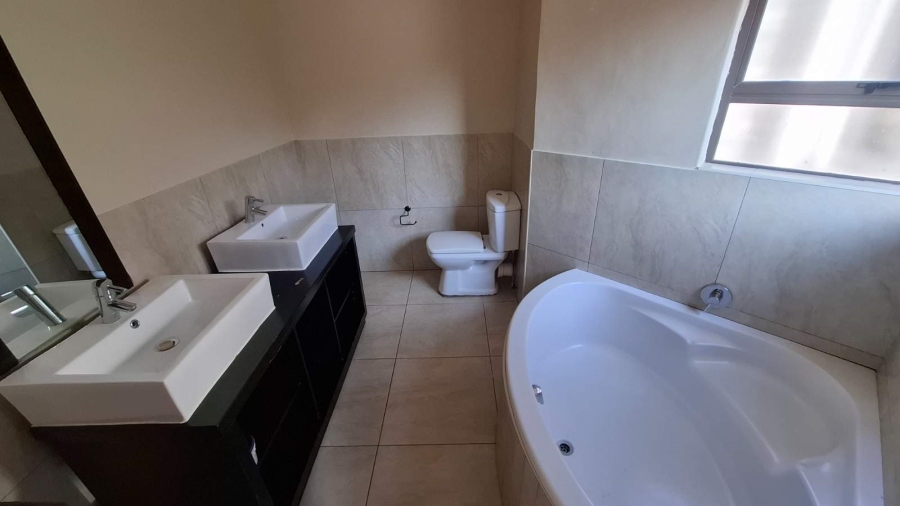 To Let 4 Bedroom Property for Rent in Sterpark Limpopo
