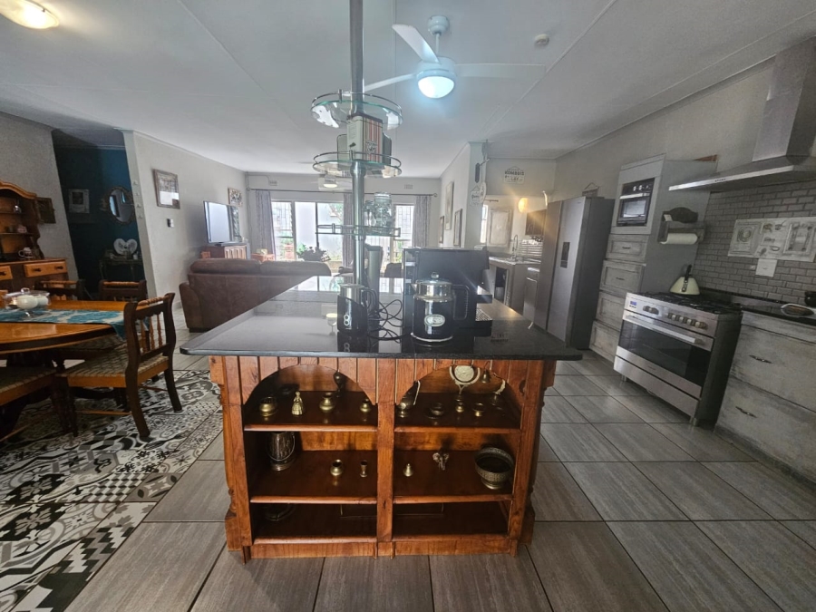 4 Bedroom Property for Sale in Aquapark Limpopo