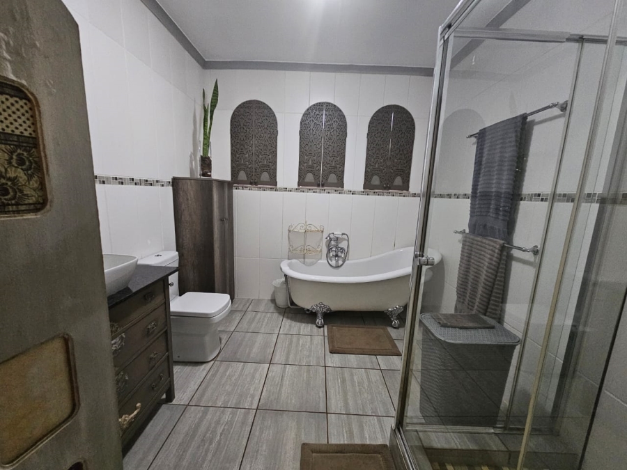 4 Bedroom Property for Sale in Aquapark Limpopo