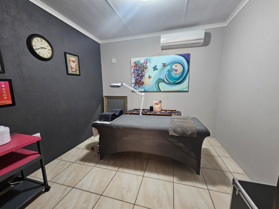 4 Bedroom Property for Sale in Aquapark Limpopo