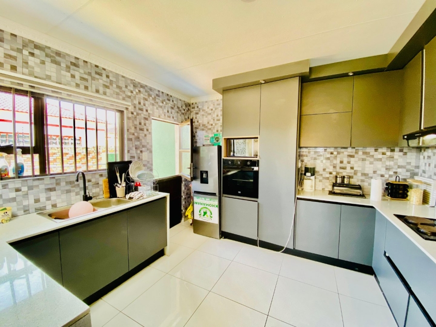 3 Bedroom Property for Sale in Nkowankowa Limpopo