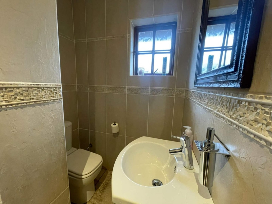 4 Bedroom Property for Sale in Bendor Limpopo