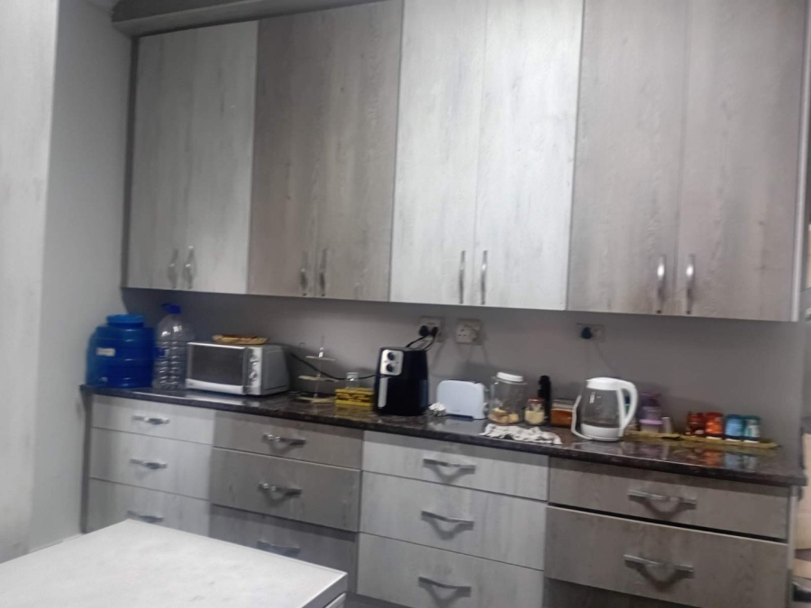 To Let 4 Bedroom Property for Rent in Annadale Limpopo