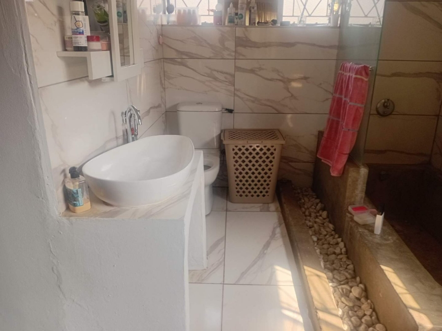 To Let 4 Bedroom Property for Rent in Annadale Limpopo