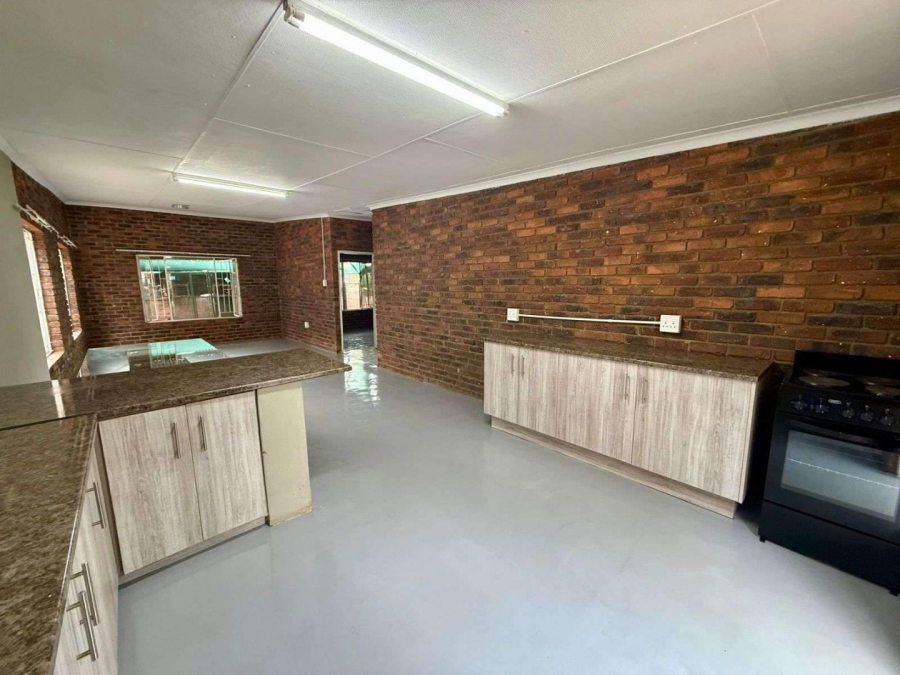 To Let 2 Bedroom Property for Rent in Impala Park Limpopo