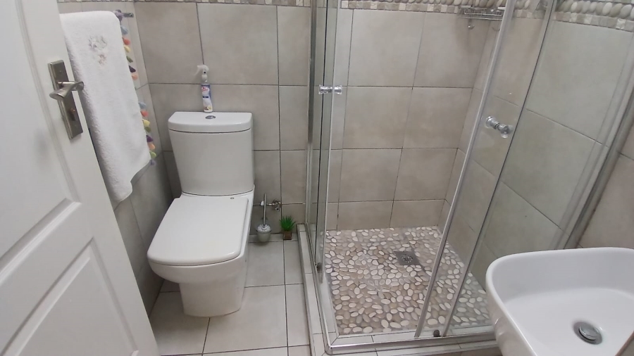 To Let 2 Bedroom Property for Rent in Bendor Limpopo